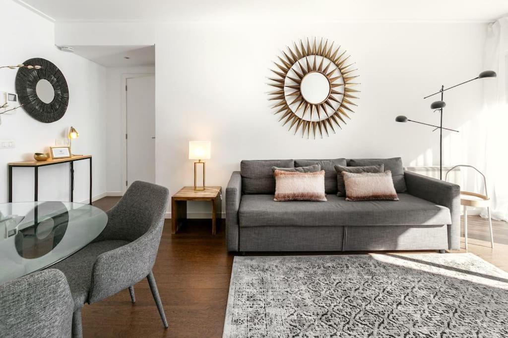 Lisbon Metro Apartment Bagian luar foto