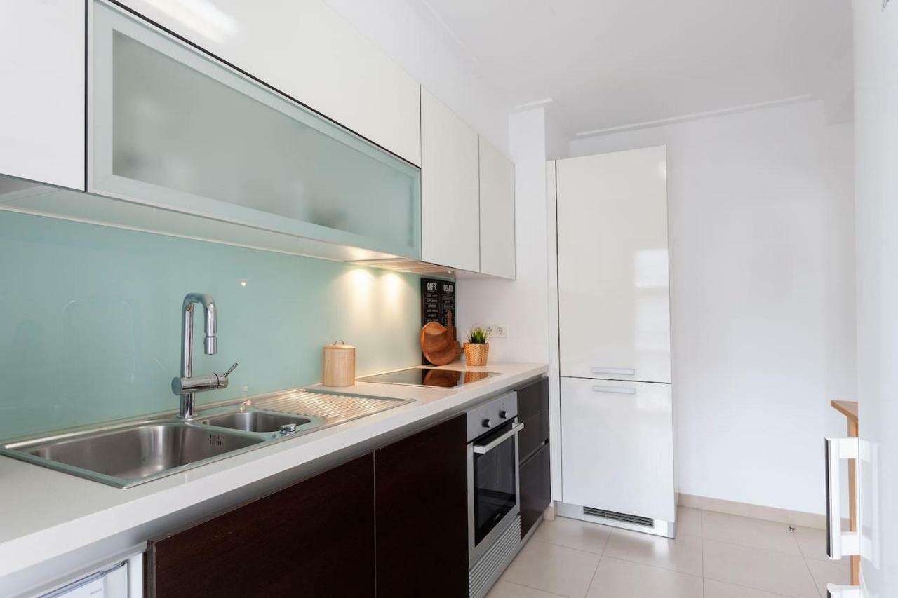 Lisbon Metro Apartment Bagian luar foto
